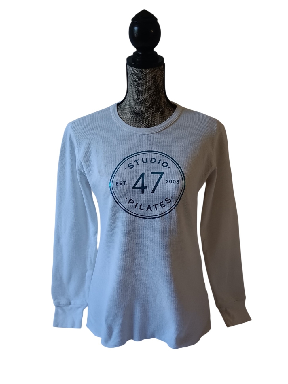 Studio 47 Pilatis women's white long-sleeve thermal top size L